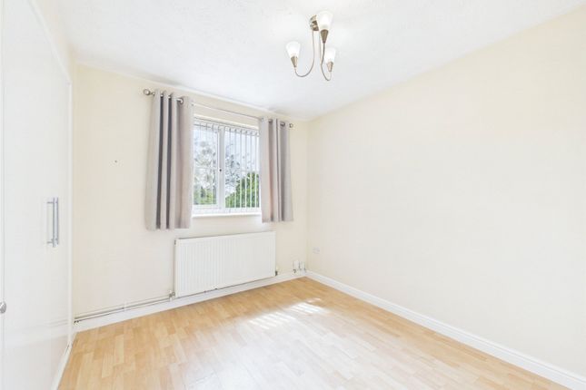 23, Buscombe Gardens, Gloucester photo 3