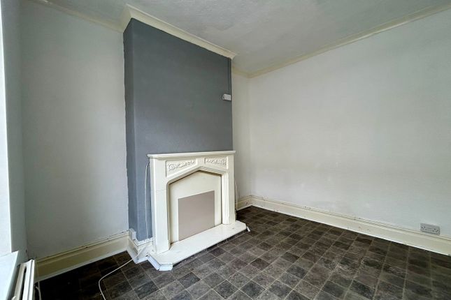 12, Lubbock Street, Burnley photo 3