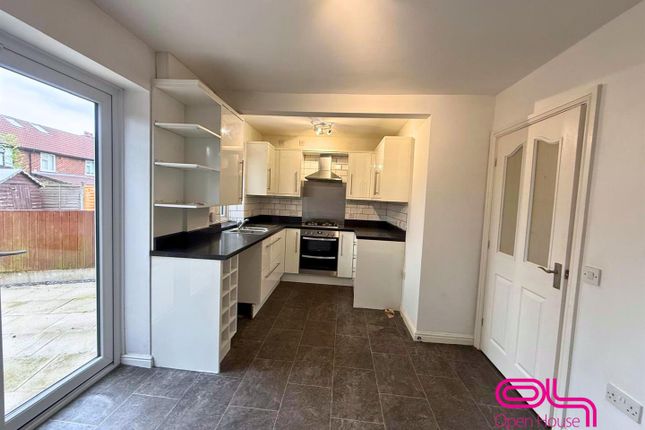 84, Brierwood, Bolton photo 4