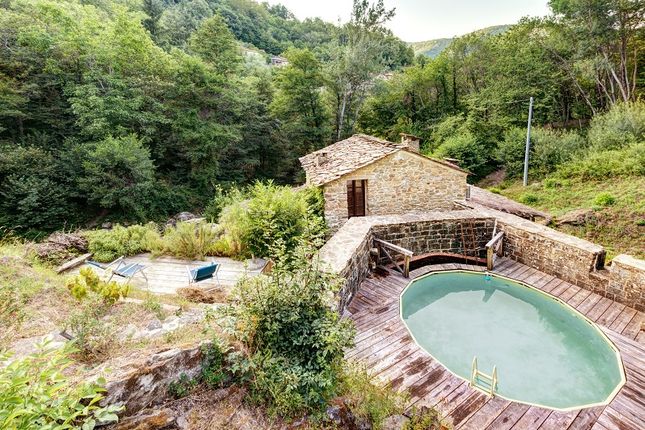 Thumbnail Property for sale in 52010 Ortignano Raggiolo, Province Of Arezzo, Italy