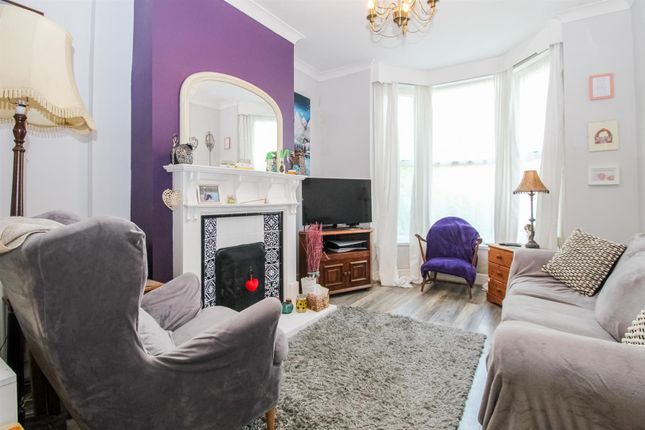 19, Banks Avenue, Pontefract photo 4