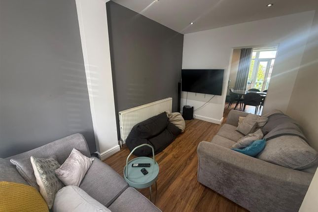 17, Alms Hill Road, Sheffield photo 4