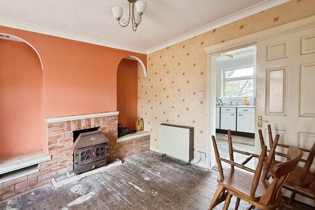 51, Whiterow Park, Trowbridge photo 3