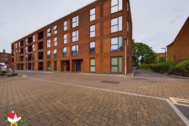 Thumbnail Flat for sale in Kiln Close, Gloucester