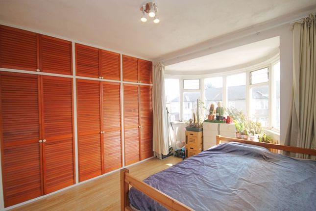 20a, Stanley Avenue, Greenford photo 3