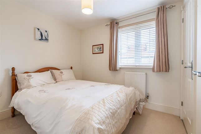 Terraced house for sale in Park Side, Epping
