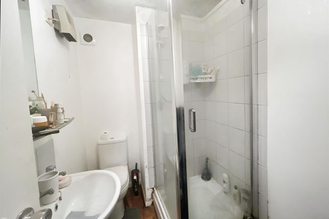 Flat 12, White Marsh Court, Cromwell Road, Whitstable photo 4