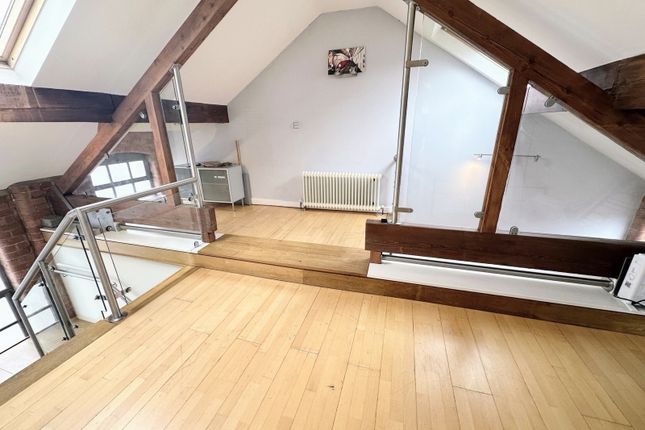Flat 6, Grove Works, Northampton photo 2