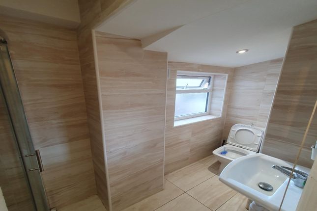 GROUND FLOOR REAR ROOM, 70, Boston Road, Hanwell photo 4