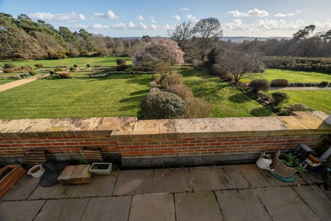 King Edward VII Apartments,116, Kings Drive, Midhurst photo 4