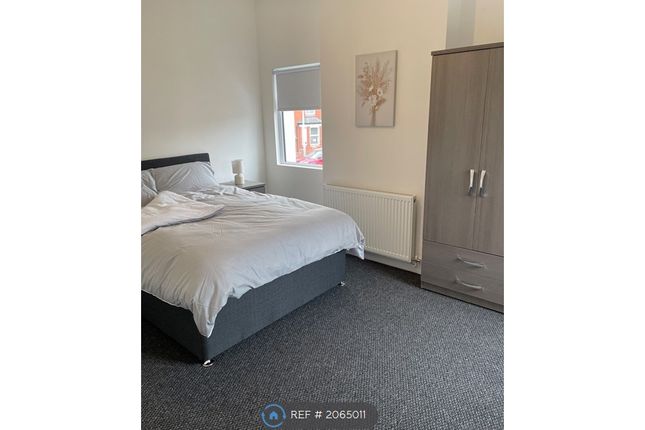Thumbnail Room to rent in Mold Road, Wales