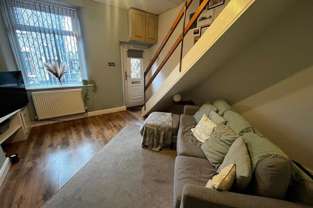 32, Stamford Street, Stalybridge photo 4