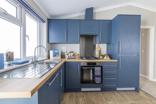 4, Frances Way, Nottingham photo 2