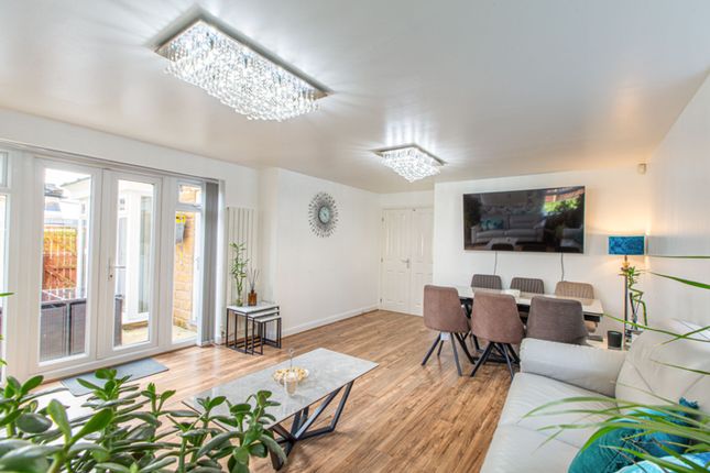 9 Bodington Way, Leeds photo 4