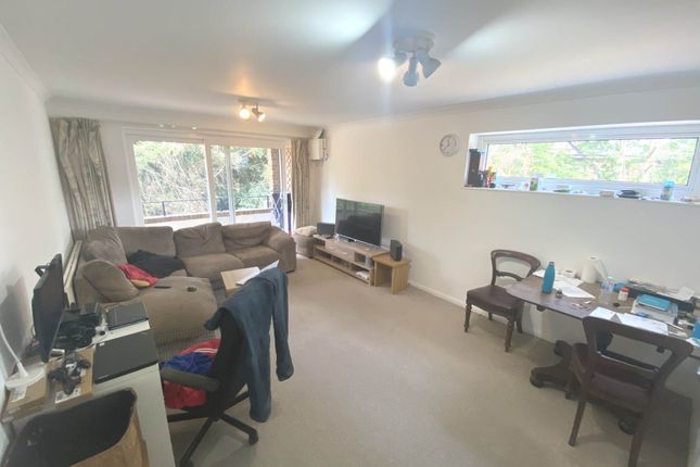 22, Sherland Court, Radlett photo 2