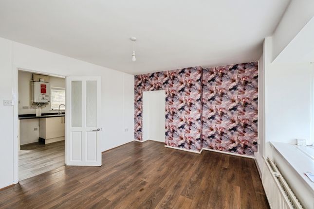 11, Gomer Road, Swansea photo 4