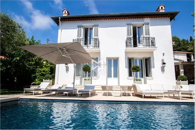 Detached house for sale in Èze, 06360, France