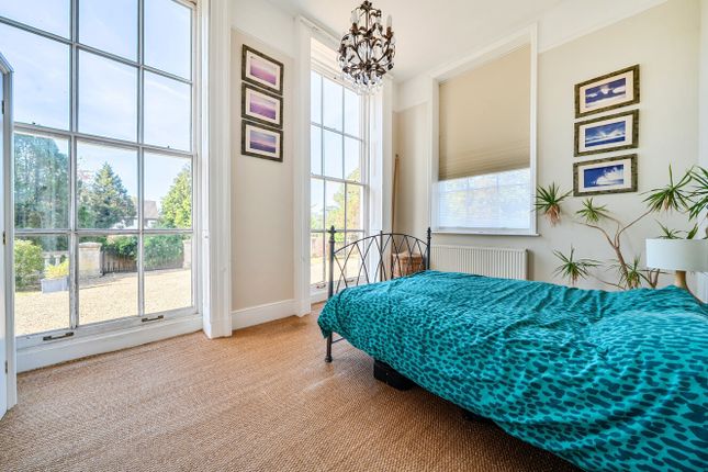 Flat 12,, Hatherley Court, Cheltenham photo 4
