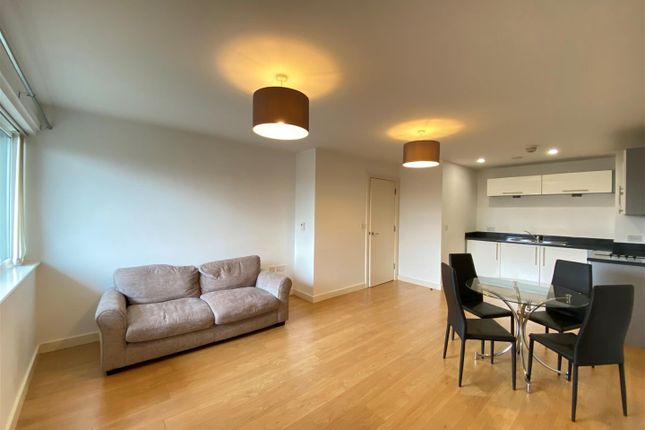 403 Lexington Court, Broadway, Salford photo 2
