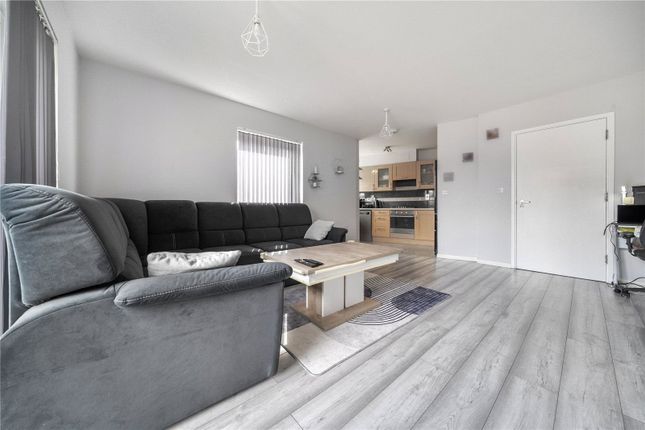 MTVH OR - Flat 22, Thorney House,, Drake Way, Berkshire photo 4