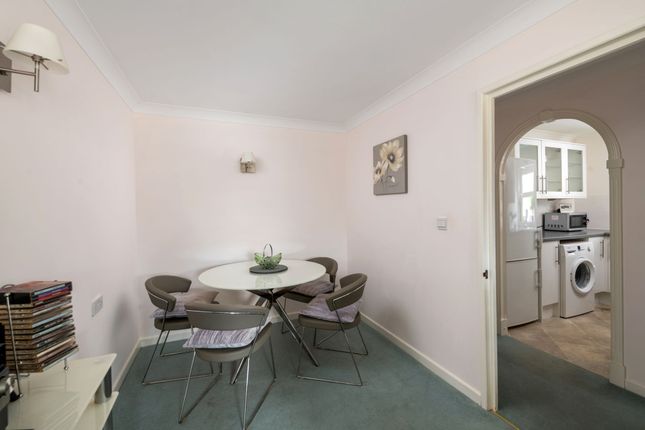 Flat for sale in Roebuck Close, Bancroft Road, Reigate