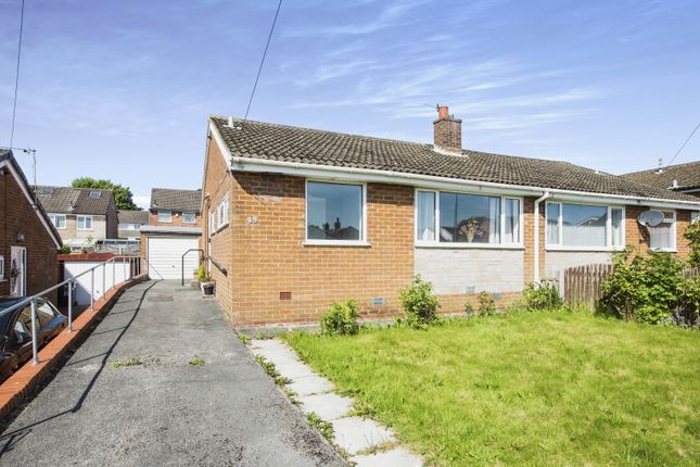 Thumbnail Bungalow to rent in Windmill Crescent, Halifax, West Yorkshire
