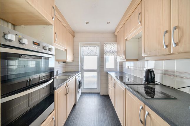 79, Pavilion Way, Ruislip photo 4