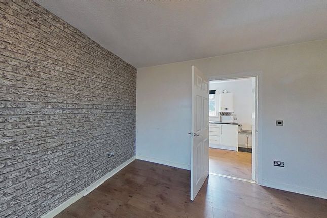 84, Baillie Drive, Glasgow photo 4