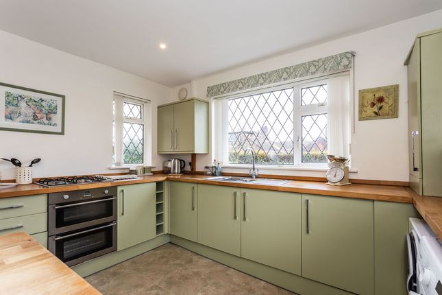 20, St. Lawrence Way, Hassocks photo 2