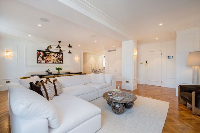 Flat 10, 50, South Audley Street, London photo 3