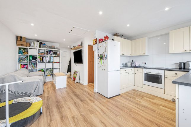 Flat 3, Arundel Court,, West Street, West Sussex photo 3