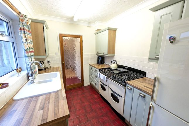 76, Haygate Road, Telford photo 4