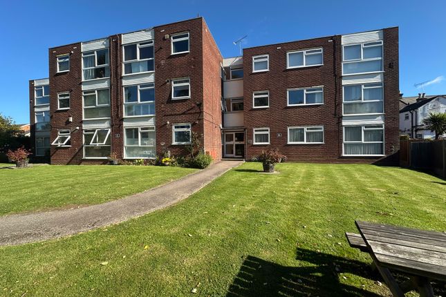 2-bed flat on 11, Raymond Court, Potters Bar, £355,000