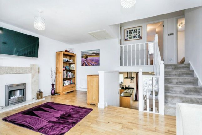 19, Hargreaves Nook, Blakelands, Milton Keynes photo 3