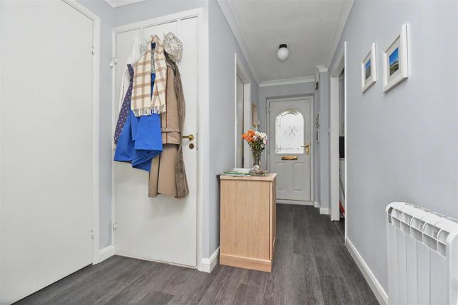 27, Stadtpeine Close, Corby photo 4