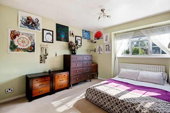 2, Smithers Close, Tonbridge photo 4
