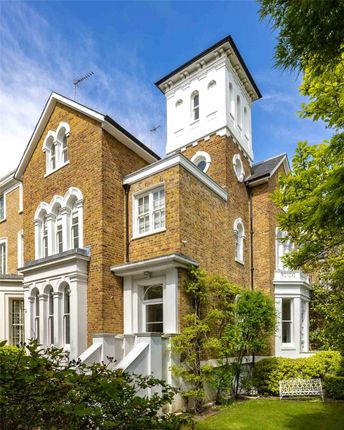 End terrace house for sale in Gilston Road, Chelsea, London