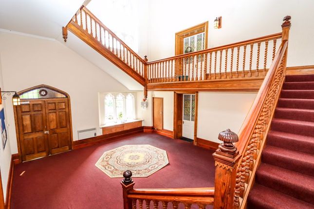 Galleried Hallway