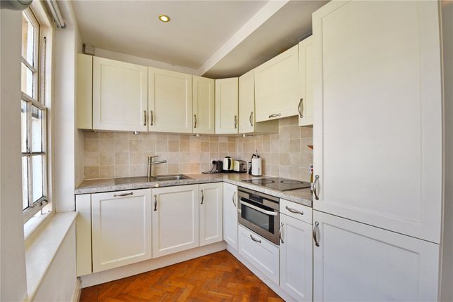 Flat 8, Weston House, 24A, Orchard Street, Somerset photo 3