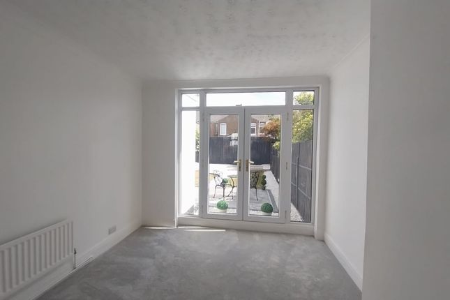 16, Tennyson Road, Cleethorpes photo 4