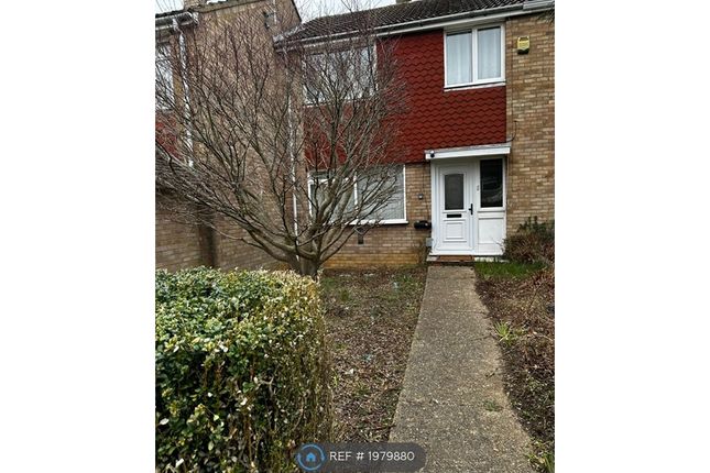 Terraced house to rent in Handcross Road, Luton LU2