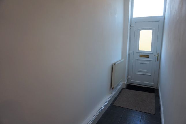 End terrace house to rent in Pleasant View, Tylorstown
