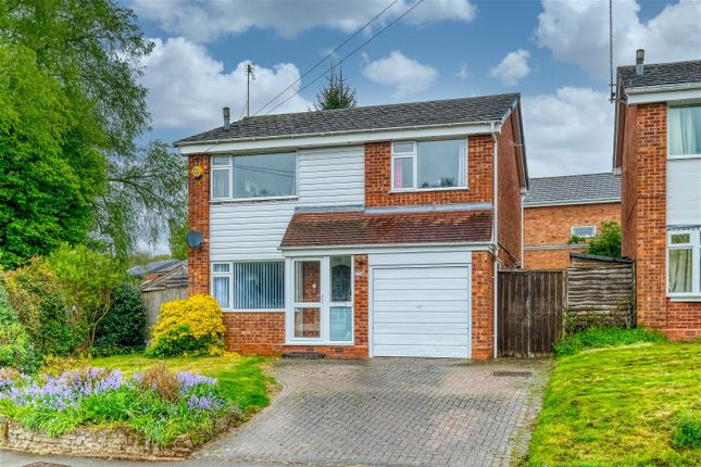 Thumbnail Detached house for sale in Walkwood Road, Crabbs Cross, Redditch