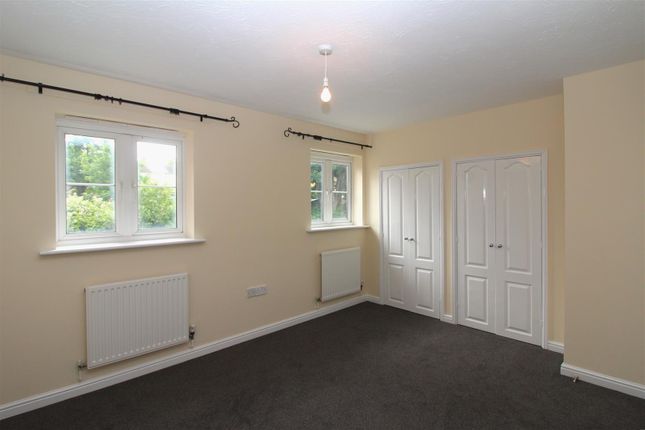 33, Fernmoor Drive, Irthlingborough photo 3