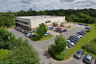 Light industrial to let in Ikon, Manor Park, Tudor Road, Runcorn, Cheshire