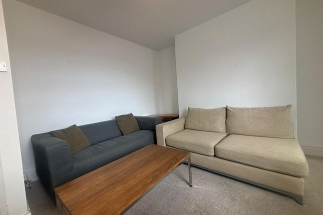 Flat 4, 10, Oxford Road, Exeter photo 2