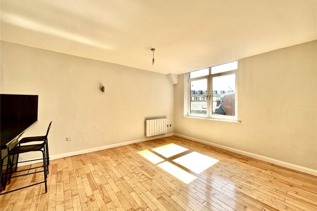Flat 8, Clayton House, 33, Bath Lane, Tyne and Wear photo 3