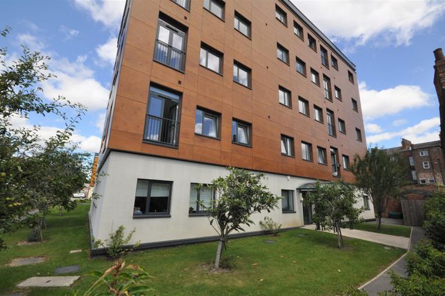 Flat to rent in The Walk, Holgate Road, York