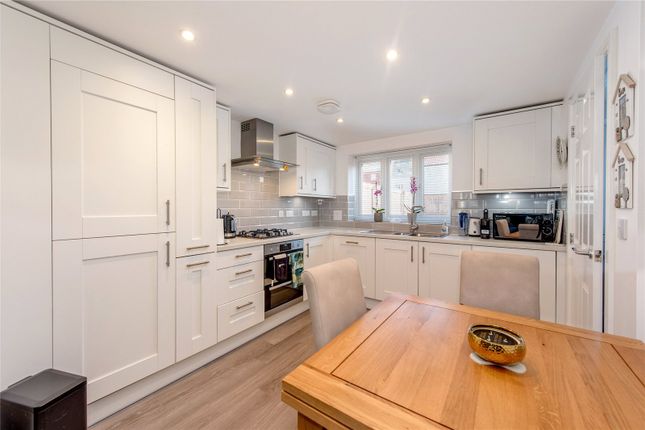 20, Sanford Rise, Somerset photo 3