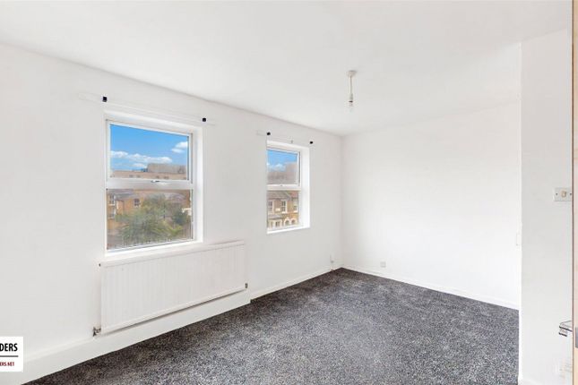 18, Humberton Close, London photo 3